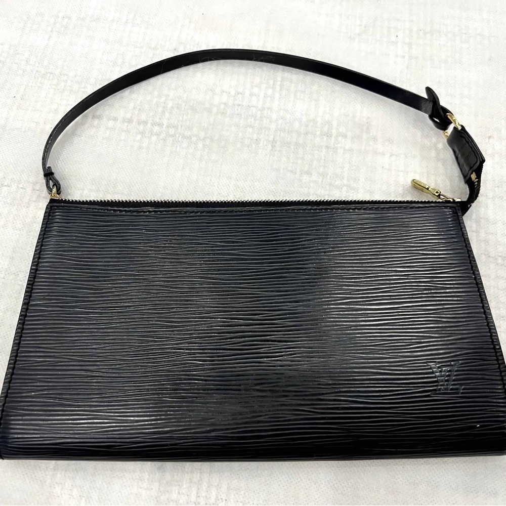 Authentic LV Epi hand bag